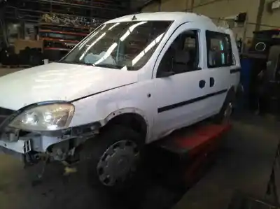 Veículo de Sucata opel combo tour do ano 2004 alimentado z14xep