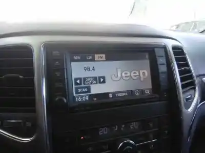 Veicolo di demolizione jeep gr.cherokee (wk) 3.0 crd laredo dell'anno 2012 alimentato vm23d