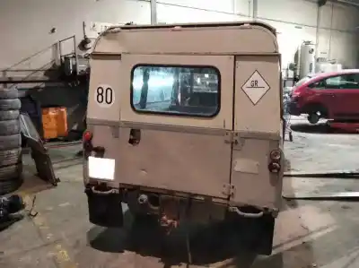 Veículo de Sucata land rover santana 109 do ano 1976 alimentado 2 1/4