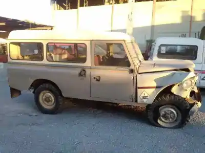 Veículo de Sucata land rover santana 109 do ano 1987 alimentado e-23