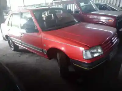 Veículo de Sucata peugeot 309 gr bestline do ano 1992 alimentado b2b
