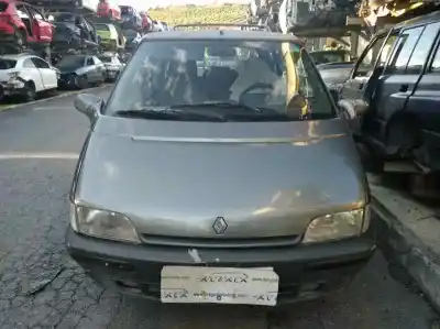 Verschrottungsfahrzeug RENAULT ESPACE (J63) RT des Jahres 1992 angetrieben J7T
