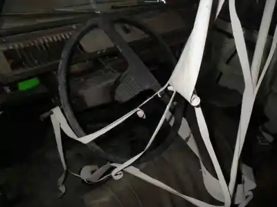 Veicolo di demolizione citroen dyane dyane 6 dell'anno 1975 alimentato 