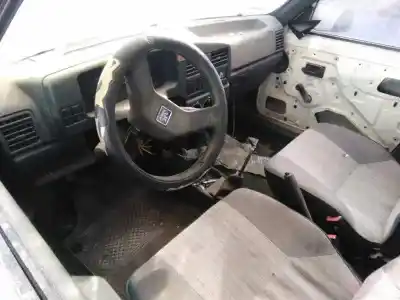 Veicolo di demolizione peugeot 309 básico dell'anno 1992 alimentato 
