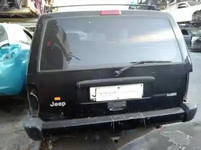 Veículo de Sucata chrysler jeep cherokee (j) 2.5 td do ano 2000 alimentado m52