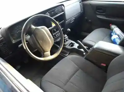 Veículo de Sucata chrysler jeep cherokee (j) 2.5 td do ano 2000 alimentado m52