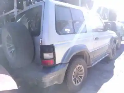 Veículo de Sucata mitsubishi pajero 2.5 td do ano 1999 alimentado 4d56
