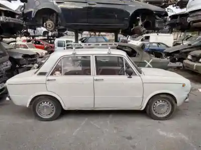 Verschrottungsfahrzeug SEAT 850  des Jahres 1972 angetrieben 