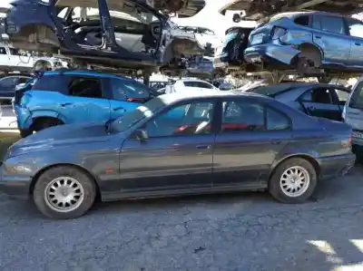 Veículo de Sucata bmw serie 5 berlina (e39) 525tds do ano 1996 alimentado 25-6t1