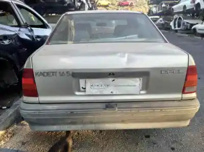 Veículo de Sucata opel kadett e gl berlina do ano 1987 alimentado 16sv