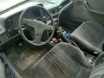 Veículo de Sucata opel kadett e gl berlina do ano 1987 alimentado 16sv