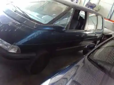 Veículo de Sucata renault espace (j63) 2.1 td helios 88 cv / 65 kw do ano 1995 alimentado j8s