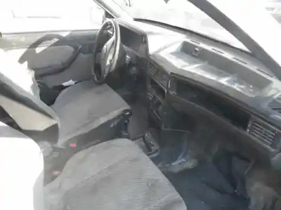 Veicolo di demolizione opel kadett e gls berlina dell'anno 1988 alimentato 17d