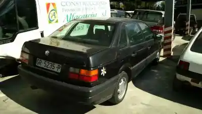 Verschrottungsfahrzeug volkswagen passat berlina (312) cl des jahres 1988 angetrieben rp