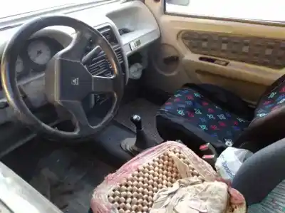 Veicolo di demolizione aixam 400 402 dell'anno 2001 alimentato z 402