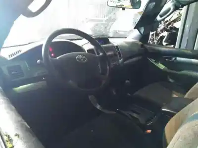 Véhicule à la ferraille toyota land cruiser prado (_j12_) 3.0 d-4d (kdj120 kdj125) de l'année 2003 alimenté 1kdftv