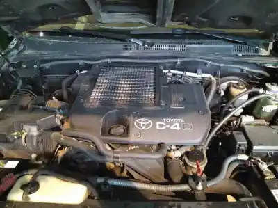 Véhicule à la ferraille toyota land cruiser prado (_j12_) 3.0 d-4d (kdj120 kdj125) de l'année 2003 alimenté 1kdftv