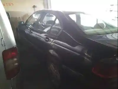 Veicolo di demolizione bmw serie 3 berlina (e46) 320d dell'anno 2000 alimentato 20-4d-1