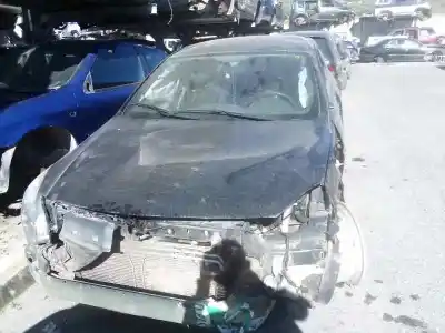 Verschrottungsfahrzeug OPEL INSIGNIA BERLINA Edition des Jahres 2011 angetrieben 