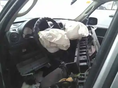 Veículo de Sucata chrysler jeep cherokee (kj) 2.5 crd cat do ano 2004 alimentado 09c