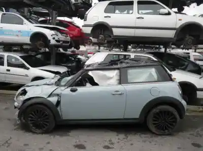 Véhicule à la ferraille MINI                                               MINI (R56)                                                                                                                                                                                                                                                 Cooper                                                                                                                                                                                                                                                     de l'année 2011 alimenté N16B16A