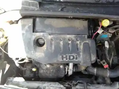 Vehicul casat citroen c2 collection al anului 2007 alimentat 8hz