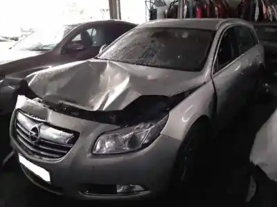 Veículo de Sucata opel insignia berlina sport do ano 2009 alimentado a16let