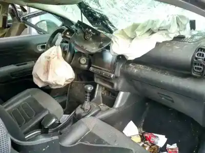 Veicolo di demolizione citroen c3 aircross feel dell'anno 2017 alimentato bh01