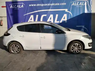 Veículo de Sucata renault megane iii berlina 5 p business do ano 2015 alimentado k9k g6