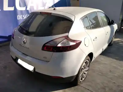 Veículo de Sucata renault megane iii berlina 5 p business do ano 2015 alimentado k9k g6