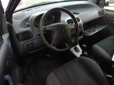 Veículo de Sucata tata indica mat677 do ano 2005 alimentado 475 idt 14