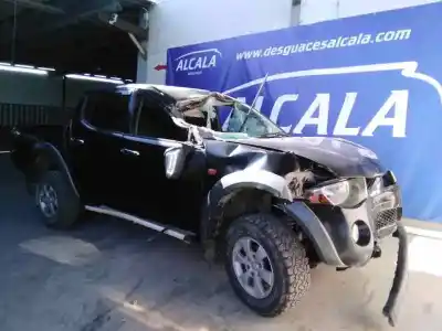 Здавання транспортного засобу MITSUBISHI L 200 (KA0/KB0) Cabina doble Invite 4x4 року 2007 потужний 4D56