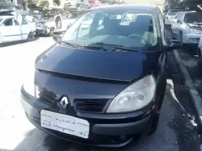 Здавання транспортного засобу RENAULT                                            SCENIC II                                                                                                                                                                                                                                                  Authentique року 2007 потужний K4M C8