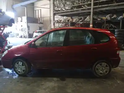 Veicolo di demolizione renault scenic (ja..) 1.6 16v authentique (ja0b/11) dell'anno 2002 alimentato k4m a7