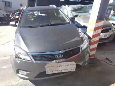 Scrapping Vehicle KIA CEE´D SPORTY WAGON EX of the year 2010 powered D4FBL-1W