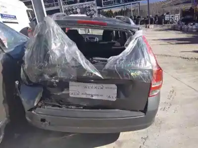 Veículo de Sucata kia cee´d sporty wagon ex do ano 2010 alimentado d4fbl-1w