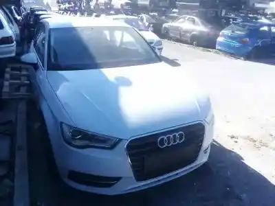 Vehículo de desguace AUDI A3 (8V) Ambiente del año 2015 con motor CRB