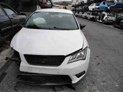 Veículo de Sucata SEAT LEON (5F1) Reference do ano 2014 alimentado CLH