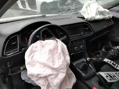 Sloopvoertuig seat leon (5f1) reference van het jaar 2014 aangedreven clh