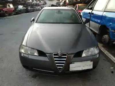 Veicolo di demolizione ALFA ROMEO 166 2.4 JTD 20V Distinctive dell'anno 2004 alimentato 841G000