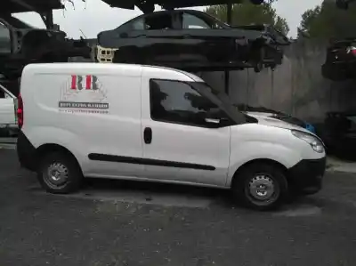 Veículo de Sucata fiat doblo active do ano 2012 alimentado 199a3000