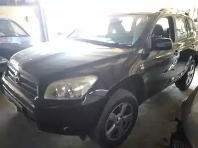 Sloopvoertuig toyota rav 4 (a3) luna van het jaar 2006 aangedreven 2adftv