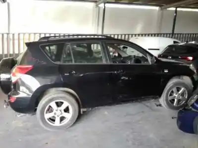 Sloopvoertuig toyota rav 4 (a3) luna van het jaar 2006 aangedreven 2adftv