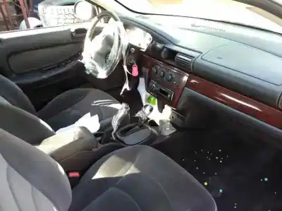 Veículo de Sucata chrysler sebring berlina (jr41) 2.0 16v cat do ano 2001 alimentado 466