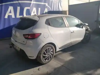 Veicolo di demolizione renault clio iv limited dell'anno 2017 alimentato 