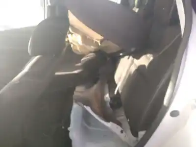 Veicolo di demolizione renault clio iv limited dell'anno 2017 alimentato 