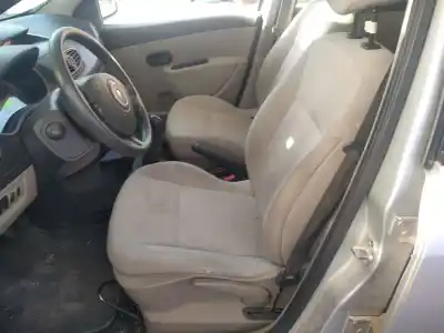 Здавання транспортного засобу renault clio iii confort expression року 2006 потужний k4j g7