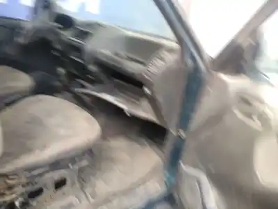 Sloopvoertuig nissan terrano ii r20 van het jaar 1994 aangedreven td27