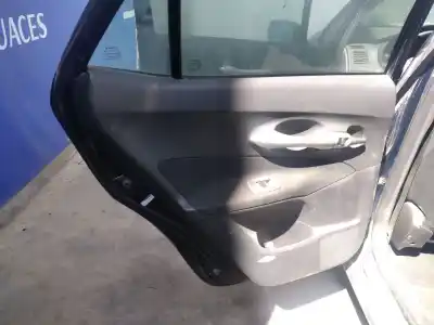 Veículo de Sucata toyota auris luna do ano 2007 alimentado 1zr