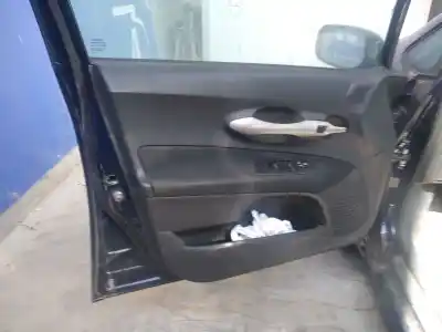 Veículo de Sucata toyota auris luna do ano 2007 alimentado 1zr